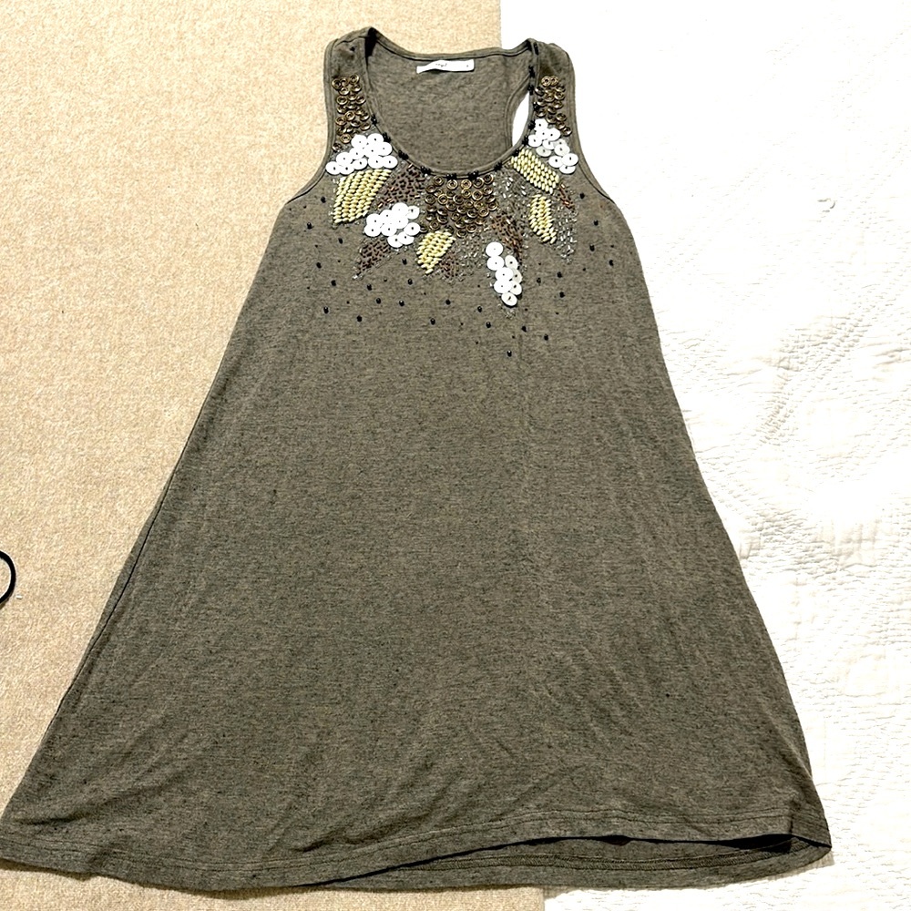 HAZEL BEADED TUNIC SIZE SMALL